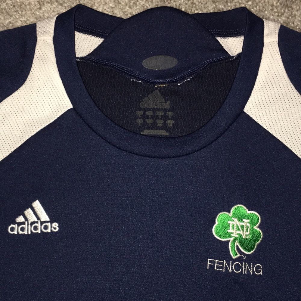 Notre Dame fighting Irish shamrock fencing team issue adidas t shirt L mens 🤺